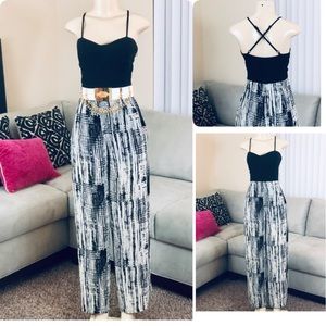 PINKY BLACK & WHITE PRINT JUMPSUIT SZ SM